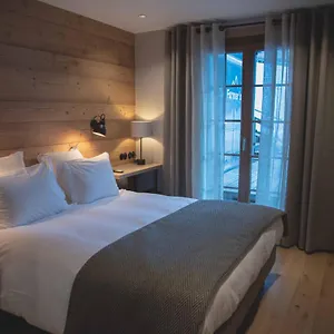 la-ferme-la-clusaz.hotels-rhonealpes.com/